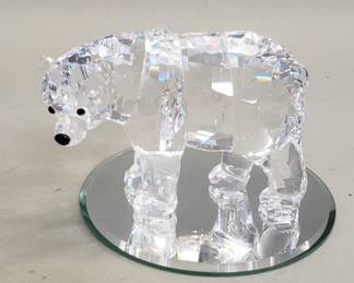 Lot 138 Swarovski crystal bear figurine