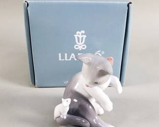 Lot 288 Lladro porcelain cat and mouse figurine in original box