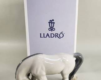 176 Lot 406 Lladro porcelain horse figurine with original packaging