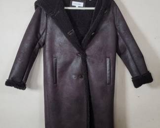Lot 567 Calvin Klein womens hooded fauxshearling trim