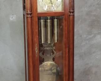 063 Lot 241 Ridgeway cherry wood grandfather clock with key and crank