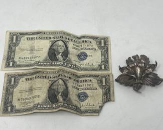 Lot 484 Cimi sterling silver brooch and two silvercertificate banknotes