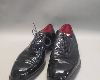 066 Lot 412 Alden tuxedo shoes cataloged as Jerry Weintraub Oceans 13 wardrobe