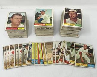 041 Lot 249 Group of 1961 Topps baseball cards