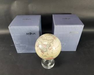 056 Lot 581 Group of Mova rotating globes with some boxes