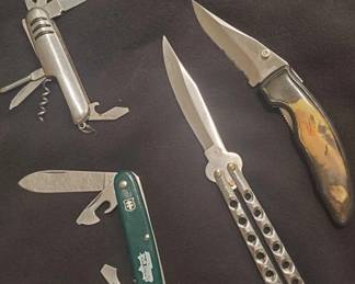 Lot 335h Group of vintage pocket and pocket tool knives