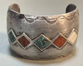 073 Lot 78 Vintage Native Americanstyle silver, turquoise and coral cuff bracelet