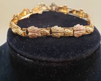 058 Lot 57 Vintage Black Hills gold and rosegold bracelet