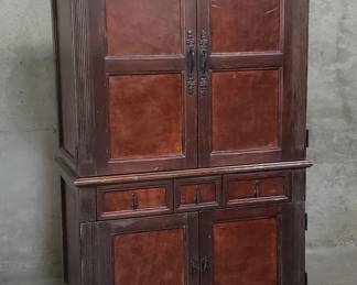 136 Lot 33 South Cone armoireTV cabinet