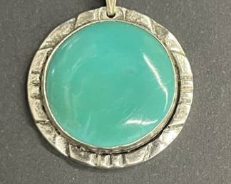 Lot 599h Sterling silver turquoise cabochon pendant