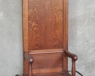 060 Lot 136 Antique tiger oak hall tree with storage