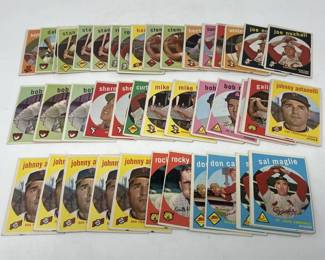 Lot 273 Group of 1959 Topps baseball cards