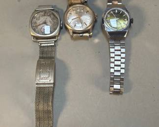 Lot 71 3 vintage watches