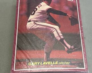 Lot 82 Sealed 1984 Donruss Action All Stars Jumbo set
