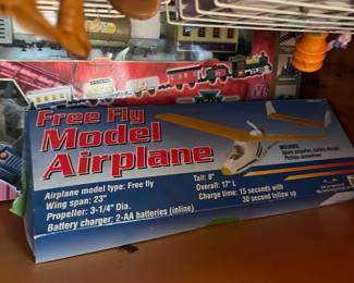 Model airplane set