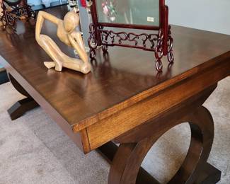 Beautiful Hooker desk