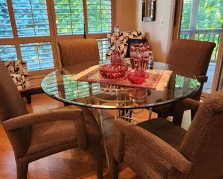 Last top dining table with four chairs
