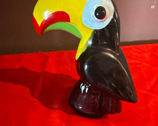 Lot 42: Kosta Boda Toucan Glass Figurine