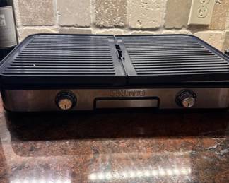 Lot 160: Gourmia Double-Sided Electric Grill and Griddle
