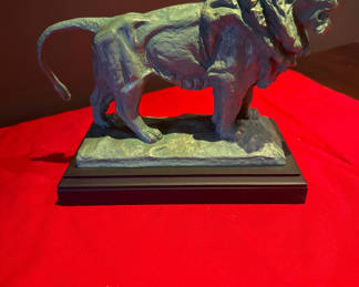 Lot 27: Bronze Art Institute of Chicago Lion sculpture (Museum Lions)
