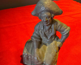 Lot 77: Hubley antique Cast Iron Colonial Figures Doorstop