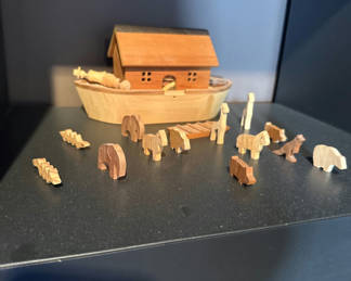 Lot 147: Wooden Noah's Ark Set