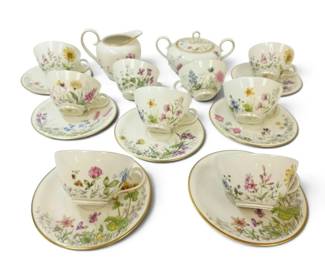 Franconia Krautheim Meadow Flowers Sugar, Creamer, Teacups, Saucers 19 Pieces