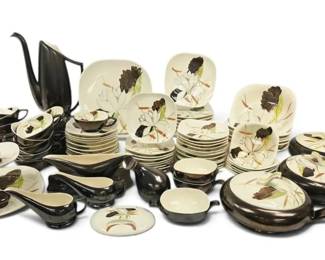 Red Wing HandPainted Pottery Lotus Bronze Pattern China Set 75 Pieces