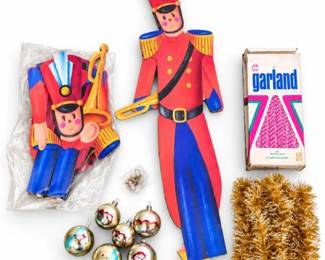 36 VintageChristmasToySoldiersOrnamentsDecor