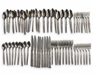 74 VintageOneidaRogersSpanishCourtStainlessFlatware