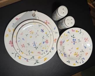 Several Beautiful Fine China Pattern