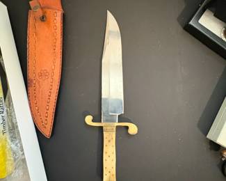 Timber Rattler Bowie Knife second image
