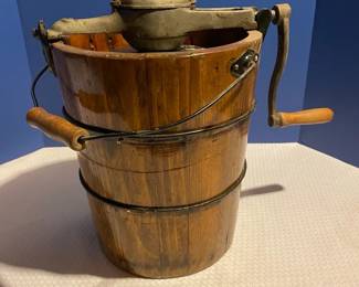 Vintage White Mountain Freezer Ice Cream Maker