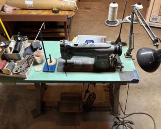 Vintage Singer Sewing Machine in Table with Clutch Motor