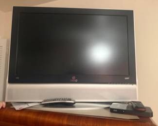 32" TV