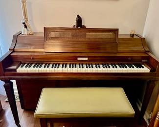 Baldwin Console Piano