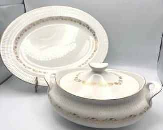 Royal Doulton Fairfax TC1006 Covered Tureen  Oval Serving Platter  Fine China Serving Pieces