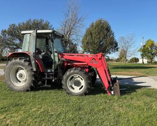Massey-Ferguson 4255 Tractor