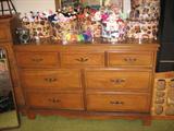 maple dresser with mirror