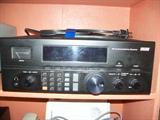 Kenwood R-1000 Communications Receiver