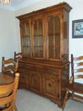 beautiful china cabinet!
