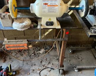 Shop Fox Bench Buffer