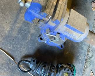 Irwin Bench Vise and Knife Sharpener
