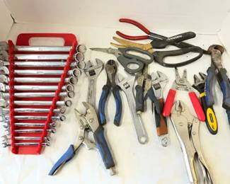 Combination Wrench Set, More Wrenches and Pliers