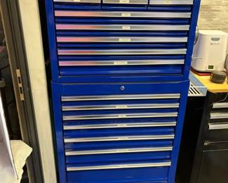 A Large 16 Drawer Tool Chest on Wheels