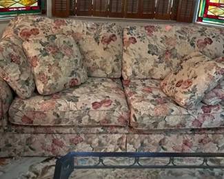 Matching Traditional Floral Upholstered Sofa  Loveseat Set with Accent Pillows