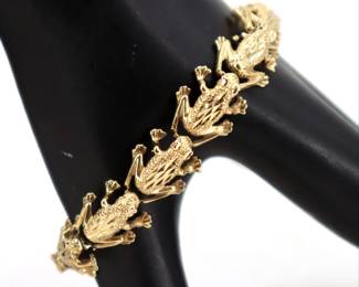 Lot 265 Marked 14k Gold Frog Form Bracelet 16.9 g.
