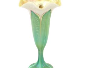 Lot 1545 Quezal Art Glass Decorating Co. Pulled Feather Floriform JackinthePulpit Vase