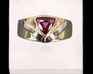 Lot 107 Marked 18k Two Tone Gold and Rhodolite Ring RS 10.5 Gross 16.7 g.