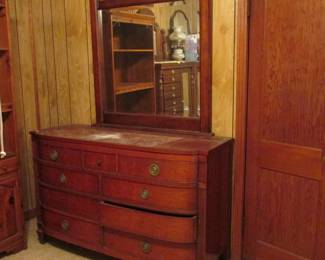 Hepplewhite dresser and mirror bowed curve front